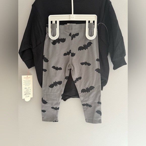 Cat & Jack Baby Halloween Bat Matching Set SZ 12M Long Sleeve Jogger New Fall - Picture 6 of 7